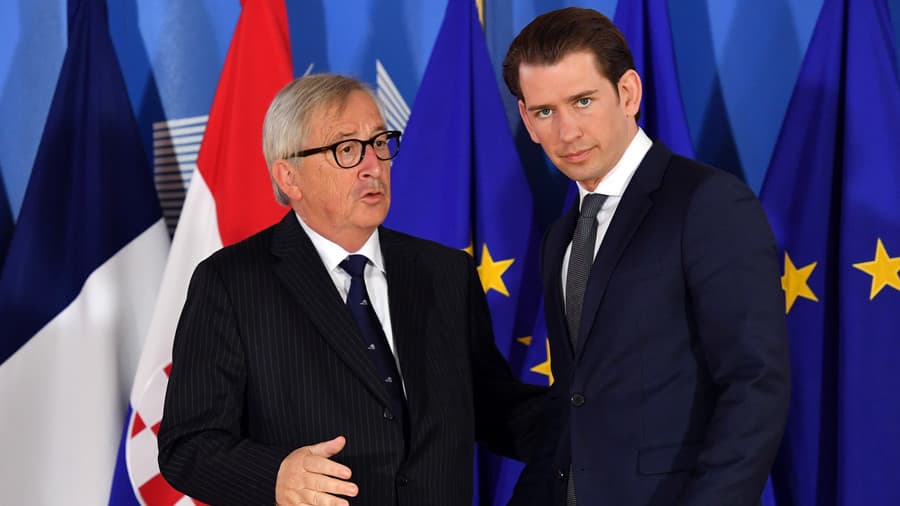 Juncker i dorëzon “çelësat” kancelarit austriak: Mos shërbe vetëm biftek vjenez