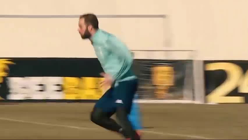 Çmenduria e Juventusit, 250 milionë euro për Kane (VIDEO)