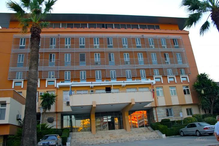 Arrestohet për shpërdorim detyre drejtori i Kadastrës në Durrës