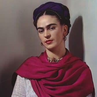 Fotografitë intime dhe ikonike që Nickolas Muray i bëri Frida Kahlo-s (FOTO)