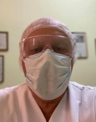 Apeli i Tritan Kalos: Virusi nuk njeh moshë, policia të marrë masa për ata që nuk mbajnë maska
