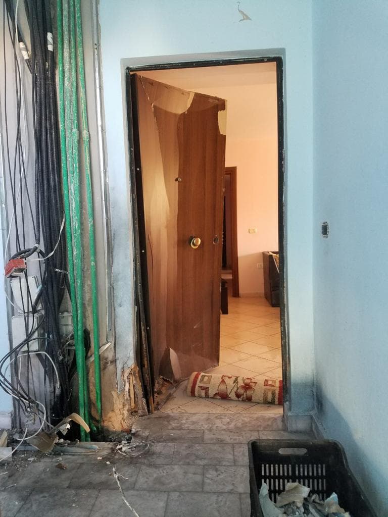 Tritol në banesën e nënkryetarit të Bashkisë së Kamzës, PD akuzon policinë