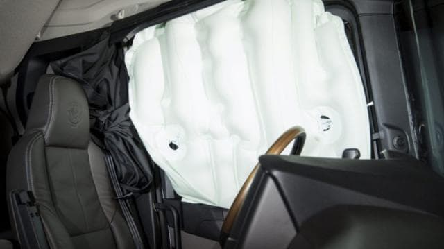 Shoferit të kamionit i plas ‘airbag-u’, niset me helikopter drejt Tiranës