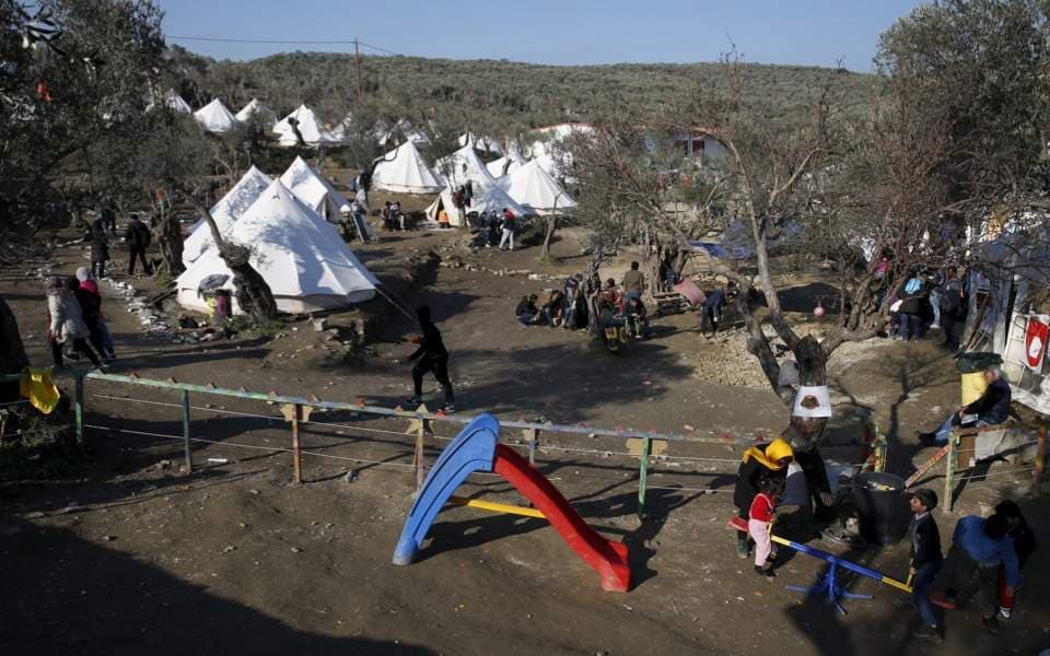 Alarmi i OJQ-ve: Përdhunime dhe sulme seksuale në kampin e refugjatëve në Lesbos, viktima edhe fëmijët