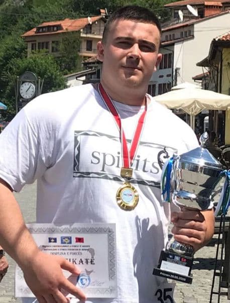 PROFIL/ Një histori suksesi: 20-vjeçari nga Tropoja në fronin e kampionit (VIDEO)