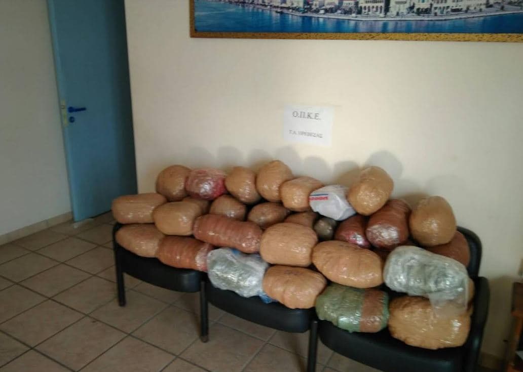 Sekuestrohen 697 kg kanabis në Skrapar, arrestohet poseduesi
