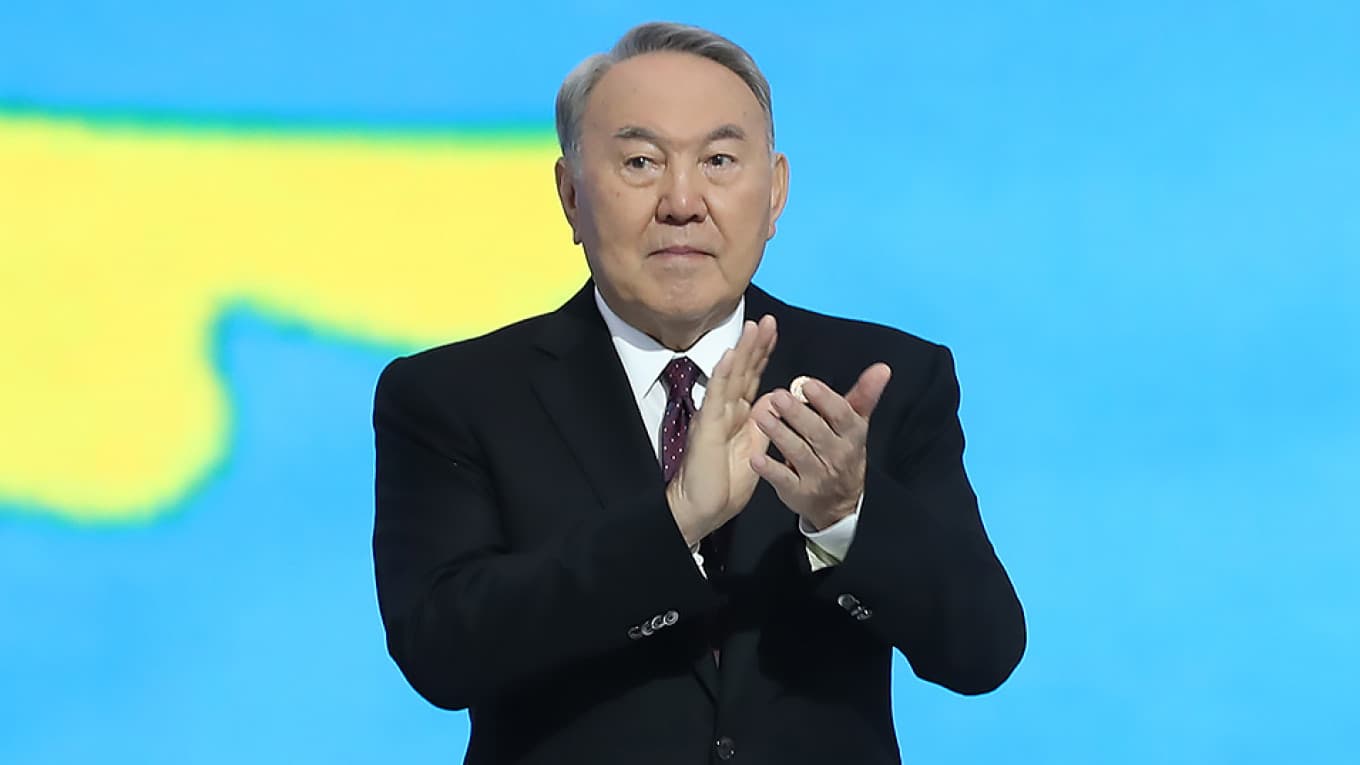 Kazakistani, dorëhiqet lideri i fundit i epokës sovjetike