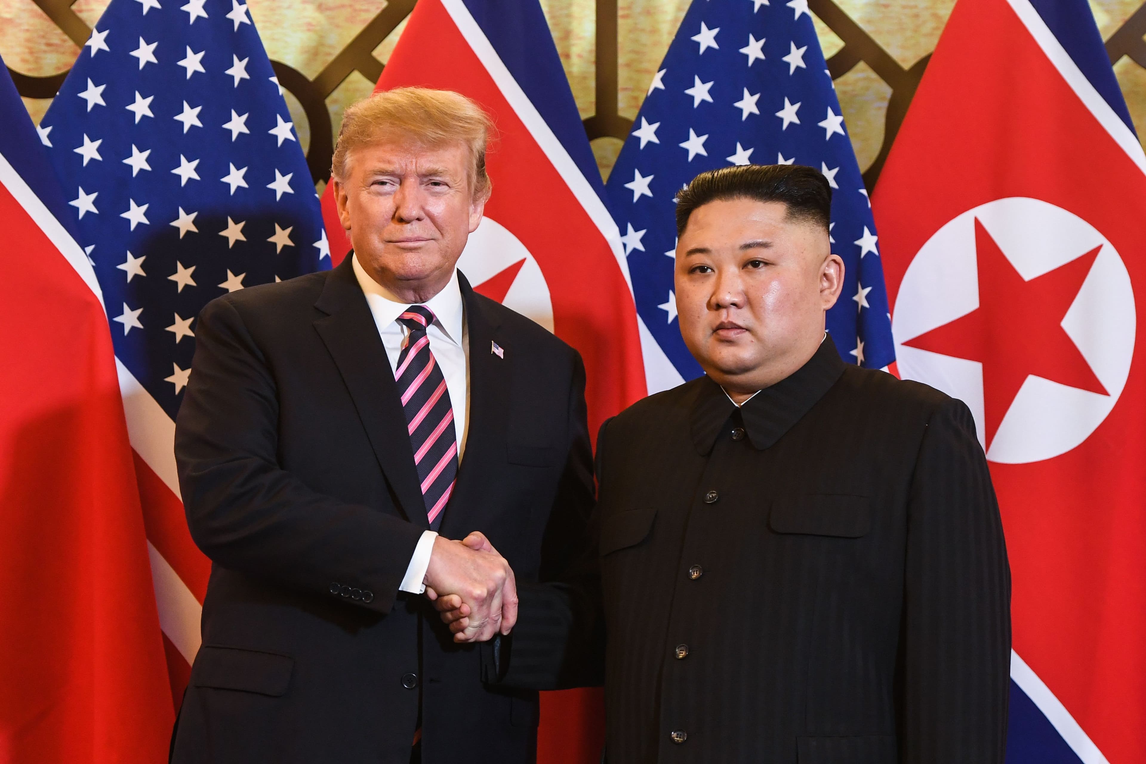 Trump i kërkon Kim Jong Un të mbajë premtimin për çështjen bërthamore
