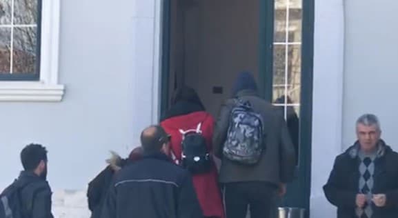 Ndalohen në Kapshticë 20 refugjatë sirianë, palestinezë dhe irakianë 