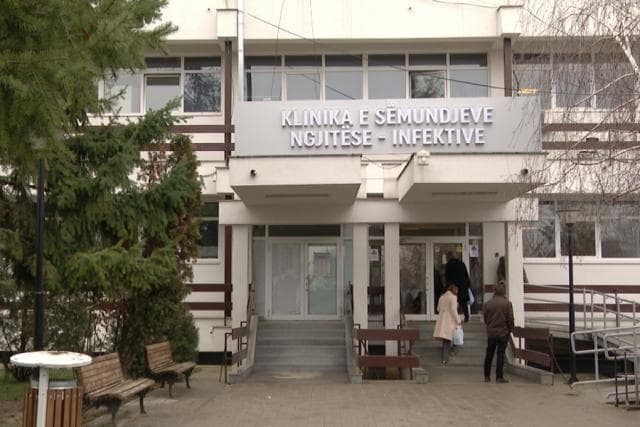 Pandemia Covid-19, dy të vdekur në 24 orët e fundit në Kosovë