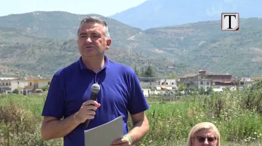 Ministria organizon peticion kundër gjykatës administrative (VIDEO)
