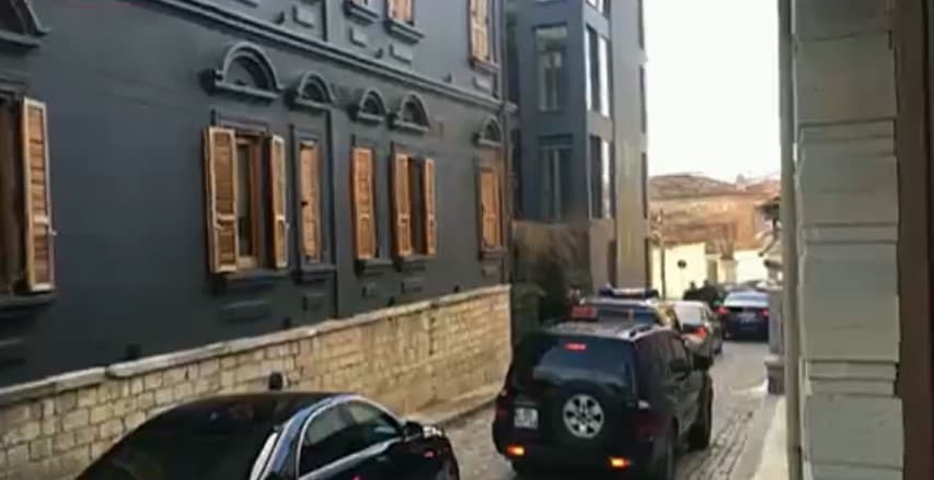 Ministri Kotzias takon Bushatin në Korçë, hoteli nën masa të rrepta sigurie (VIDEO)