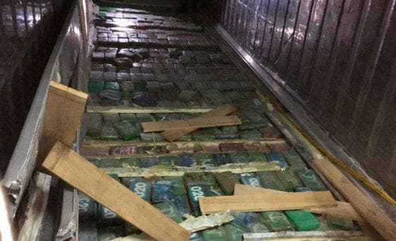 Kokaina nga Kolumbia, agjentët e DEA-s mbërrijnë në portin e Durrësit