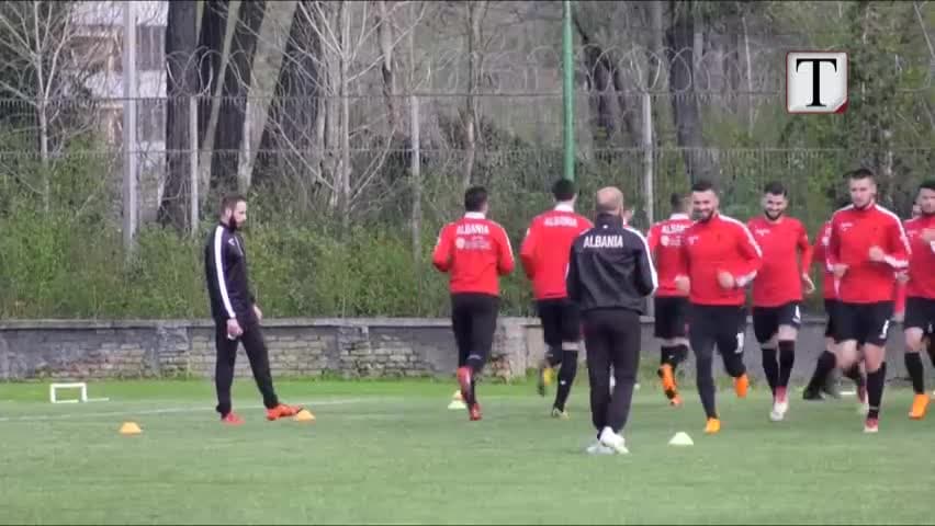 Guri dhe Manaj, dy risitë e Panuçit për sfidat miqësore (VIDEO)
