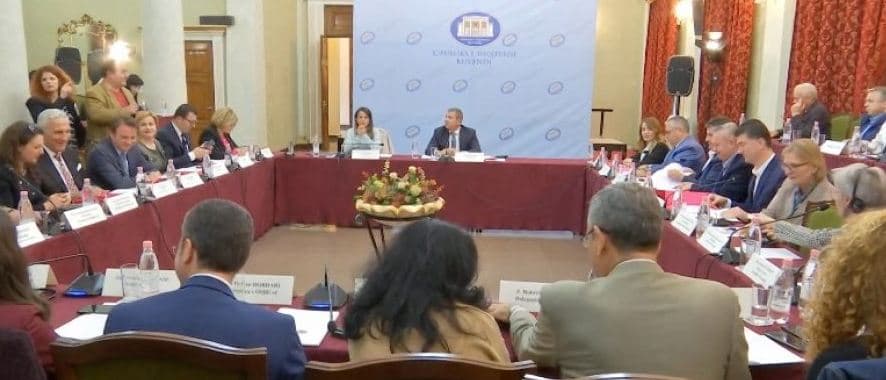   Mbledhja e Komisionit për Reformën Zgjedhore/ Gjiknuri: PD nuk ka sjellë propozime (VIDEO)