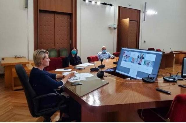 Përdorimi i informacioneve mbi udhëtarët/ Miratohet Memorandumi i bashkëpunimit me SHBA