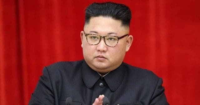 Koreja e Veriut vrau dhe dogji trupin e zyrtarit të zhdukur koreanojugor për të parandaluar koronavirusin (VIDEO)