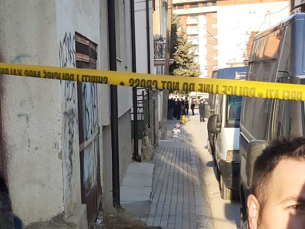 Vrasja në Gjilan, policja vuante nga sëmundje mendore (VIDEO)