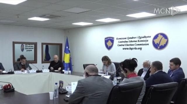 LVV dhe AAK dorëzojnë ankesat në gjykatën supreme (VIDEO)