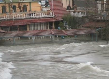 Kosovë, paralajmërime për përmbytje