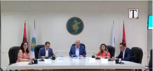 KQZ çel garën për 12 anëtarë (VIDEO)