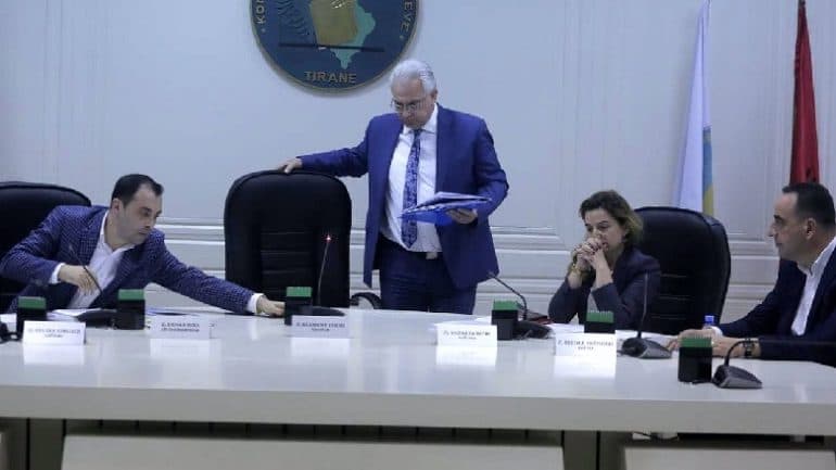 Bashkitë e opozitës, letër KQZ-së: Mos çoni dëm materialet zgjedhore, më 30 qershor nuk votohet (VIDEO)
