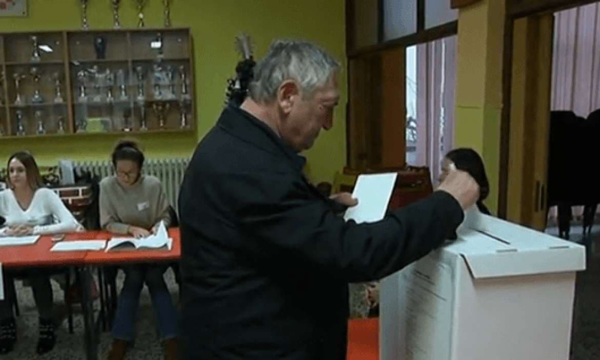 Kroaci, çelen votimet për presidentin e ardhshëm (VIDEO)