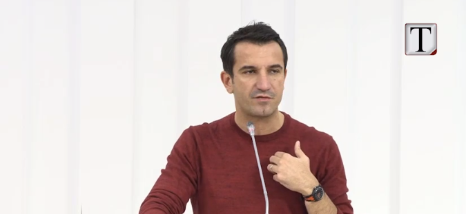 Veliaj mohon problemet në shkolla (VIDEO)