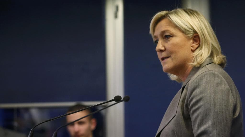 Marine Le Pen në borxh me PE-në, duhet të kthejë 300 mijë euro për asistentin “fantazmë”