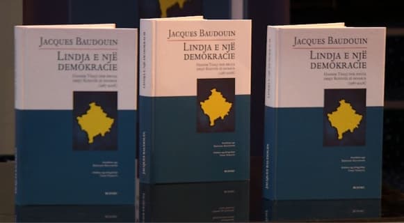 Përurohet në Tiranë libri kushtuar pavarësisë së Kosovës dhe Thaçit (VIDEO)