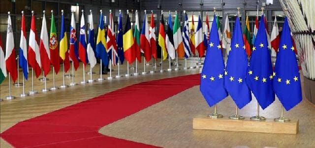  Bruksel, liderët e BE-së nuk bien dakord për pasardhësin e Juncker-it (VIDEO)