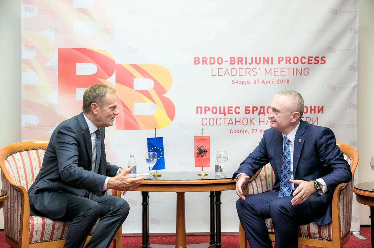 Meta takohet me Tusk: Shqipëria i ka të gjitha mundësitë e negocimit drejt anëtarësimit