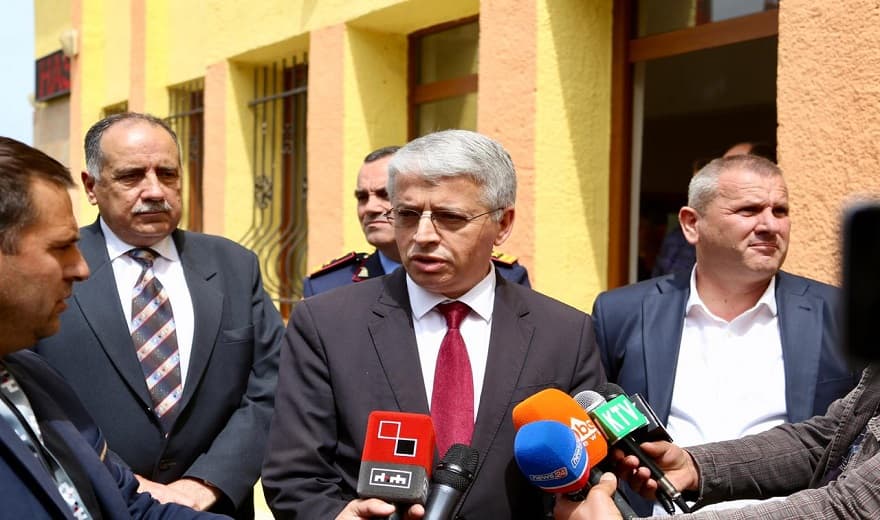 Ministri Lleshaj për grabitjen në Rinas: Priten arrestime të reja (VIDEO)