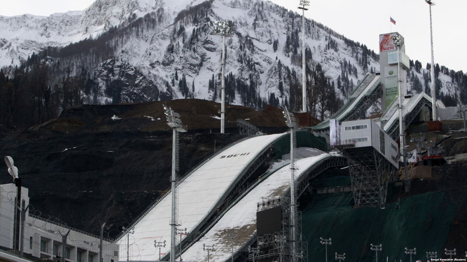 Tre vendet finaliste për organizimin e Lojërave Olimpike Dimërore 2026