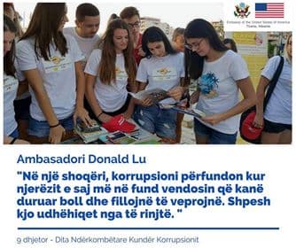Korrupsioni, Donald Lu mesazh shqiptarëve: Boll duruat, veproni!