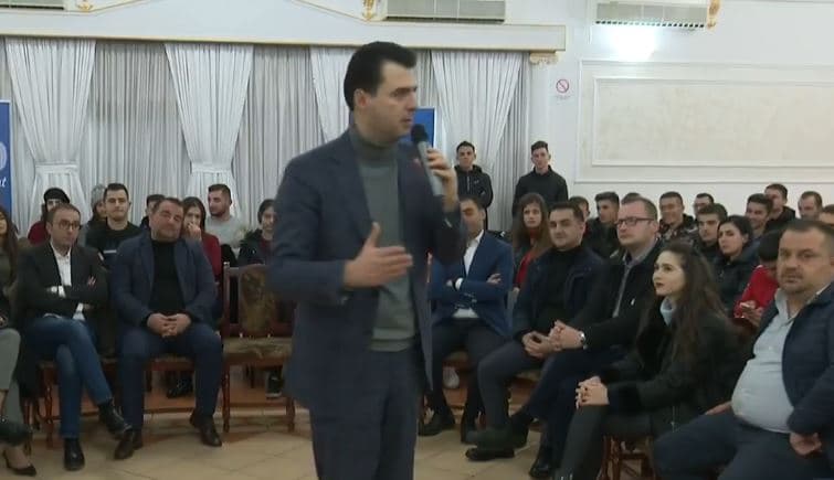Basha nis turin e takimeve nga Kavaja: Dyfishojmë buxhetin e arsimit, t’u japim fund grabitqarëve