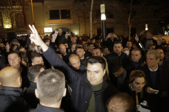 Basha: Rama ka urdhëruar sulmin kimik, i ka shpallur luftë qytetarëve