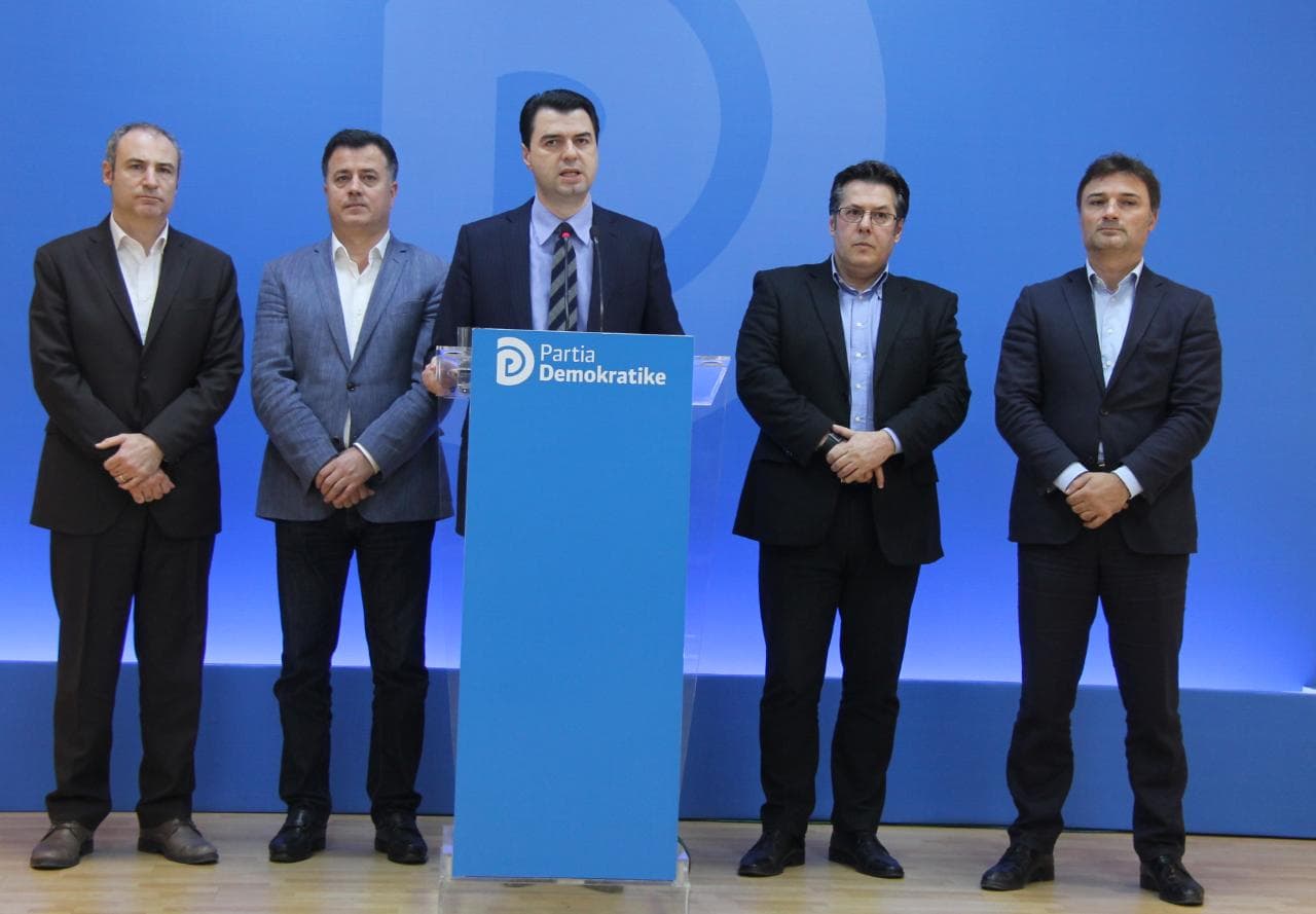 Basha reagon për arrestimin e kryebashkiakut të PD: Nëse Tahiri, Dako, Gjiknuri, Ahmetaj, Sejdini nuk dalin para drejtësisë, atëherë.... (VIDEO)
