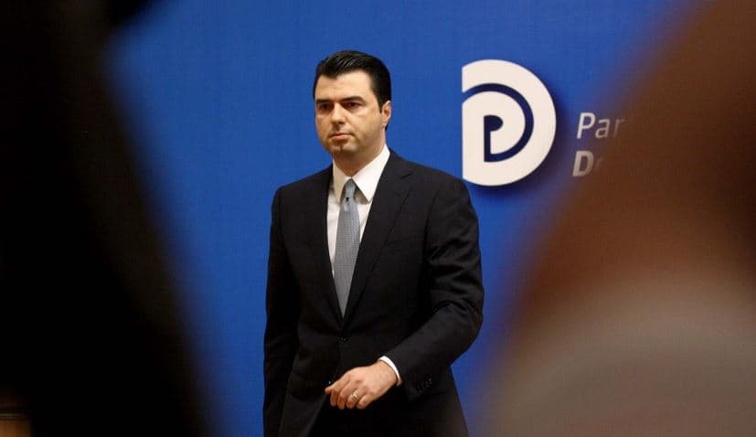 A duhet të japë Basha dorëheqjen nëse humb zgjedhjet? Berisha: Nuk pranoj të vendoset në statut