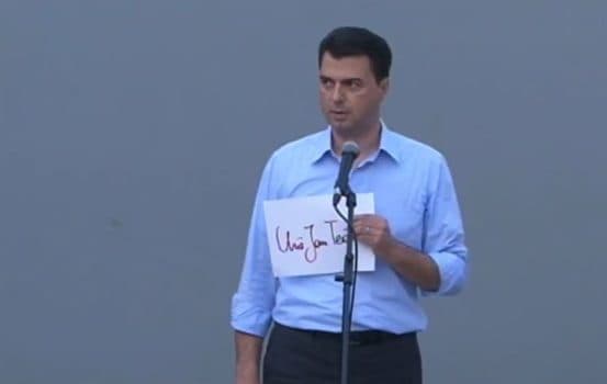 "Unë jam teatri", Basha: Do i bëjmë presion Presidentit të mos dekretojë ligjin (VIDEO)