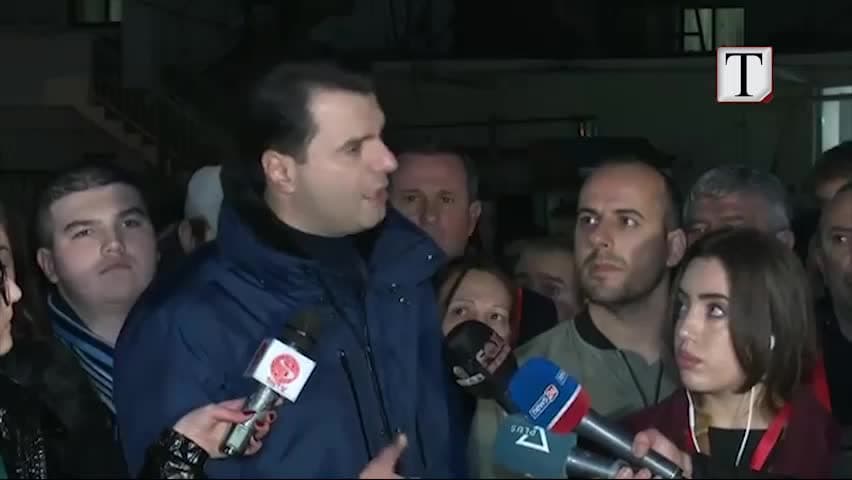Basha sulmon Veliaj nga Unaza e Re: Kryebashkiaku po ia jep privatit parkingjet dhe Policinë Bashkiake (VIDEO)