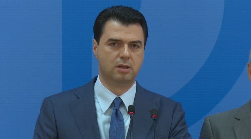 Kamp refugjatësh në Shqipëri? Basha: Jo karamele për BE-në (VIDEO)
