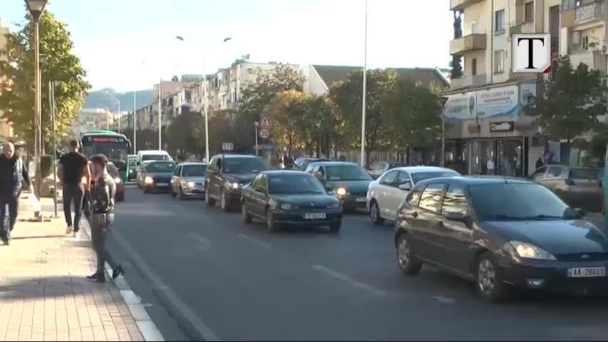 Importi i makinave të prodhuara para 2009-ës lejohet deri në dhjetor (VIDEO)