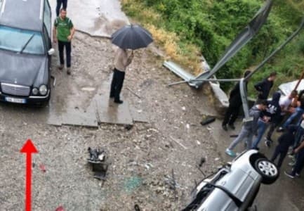 Makina del nga rruga, një i vdekur dhe një i plagosur në Maqellarë