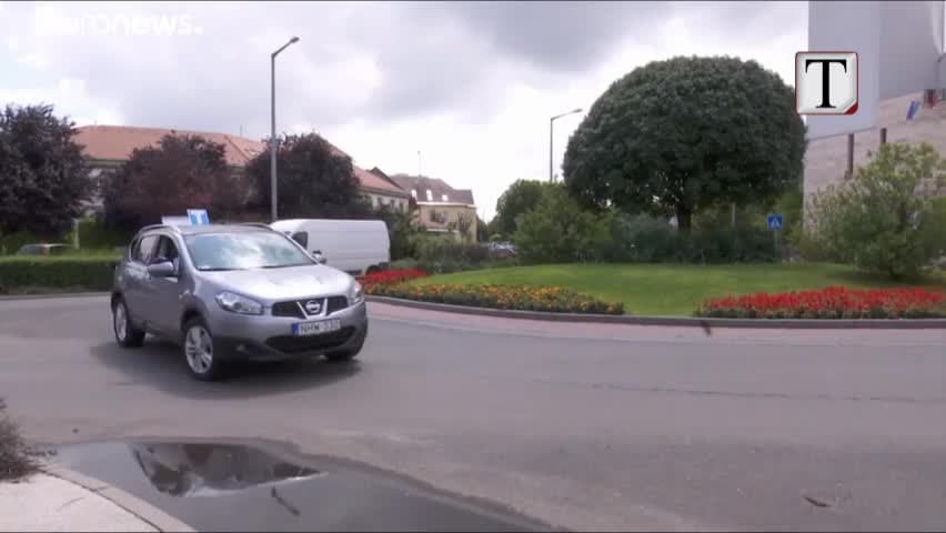 Të rinjtë hungarezë inkurajohen të mësojnë makinën (VIDEO)