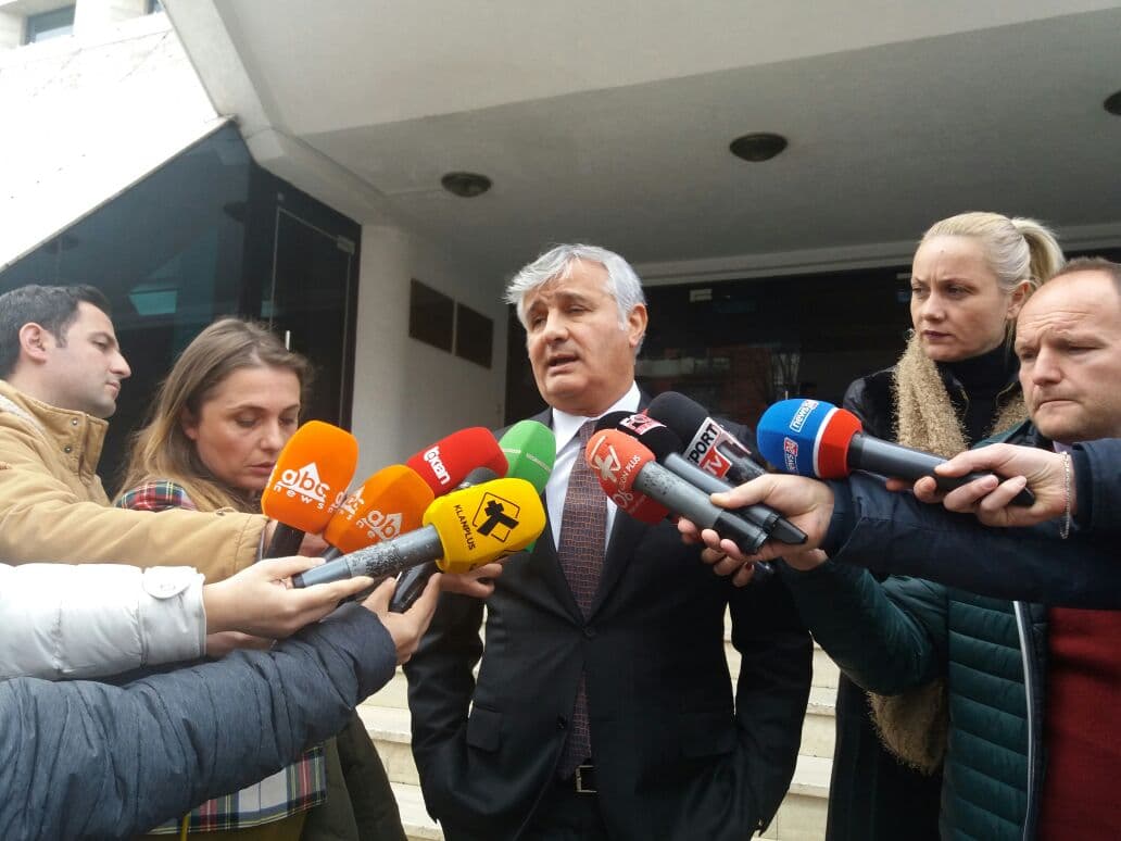 Bllokimi i pasaportës/ Avokati i Tahirit: Do ta apelojmë vendimin, nuk ka prova të reja
