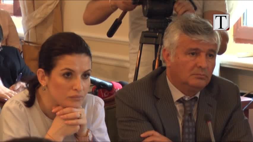 Ligji i ri, edhe avokatia kalon në Veting (VIDEO) 