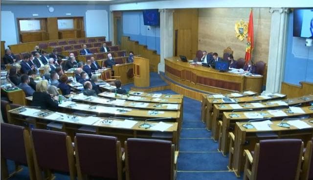     Miratohen ndryshimet e Ligjit fetar në Mal të Zi (VIDEO)