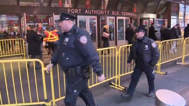 Shpërthim në një stacion autobusi në Manhatan, dyshime për bombë