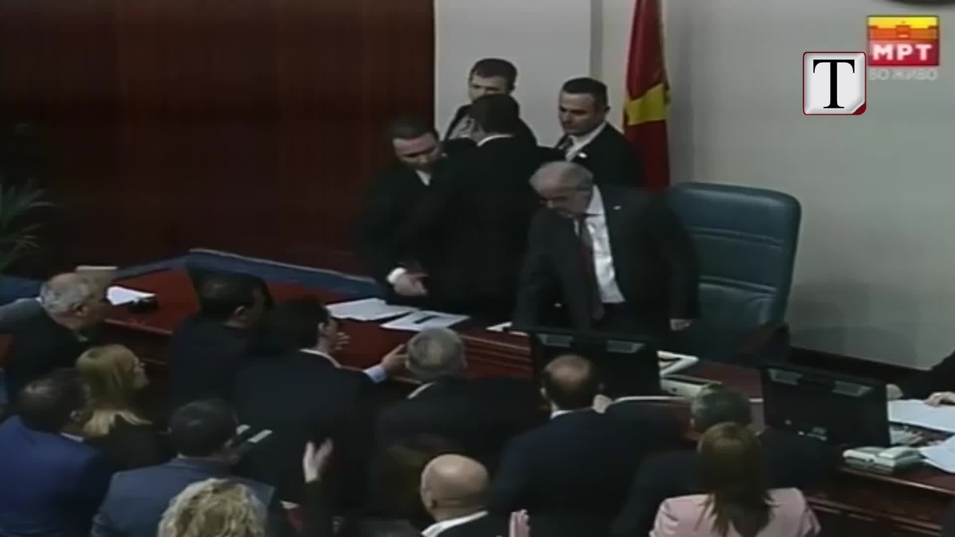 Maqedoni, Zaev: Të mos pengohet ligjit i gjuhëve (VIDEO)